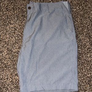 Lee Men’s Gray Flat-Front Shorts